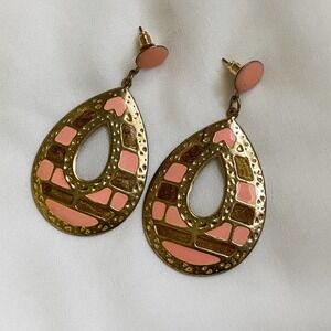 VTG Baby Pink Gold Teardrop Earrings